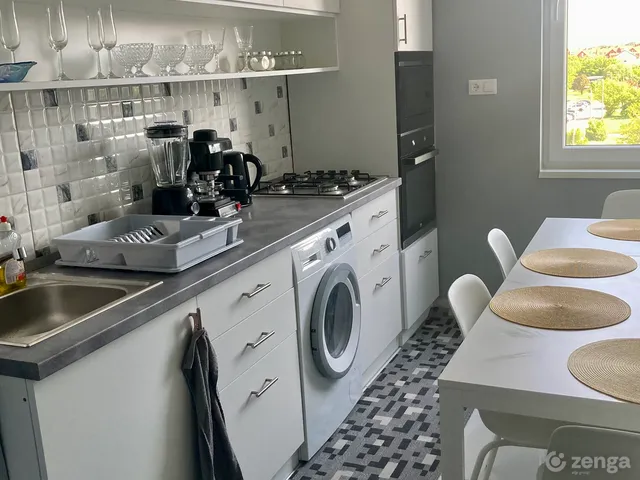 Eladó lakás Szolnok, Tallinn 50 nm