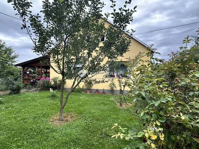 Eladó ház Őriszentpéter, Siskaszer 99 nm