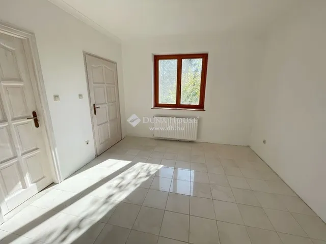 Eladó ház Ispánk 250 nm