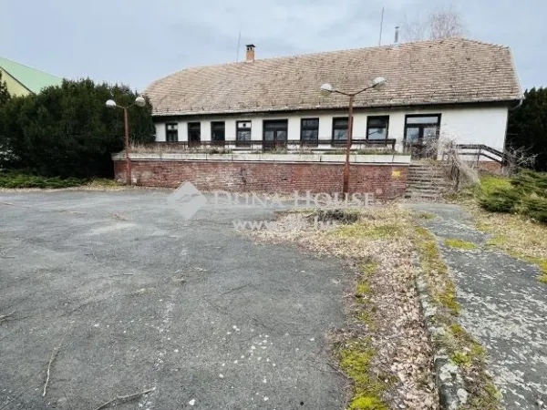 Eladó kereskedelmi és ipari ingatlan Csákánydoroszló 340 nm