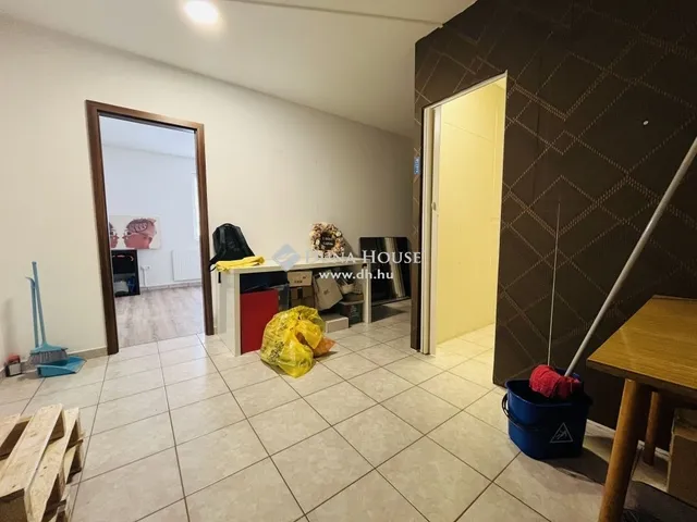 Eladó kereskedelmi és ipari ingatlan Szombathely 70 nm