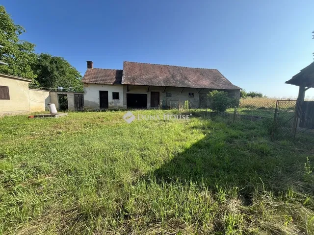 Eladó ház Szőce 86 nm