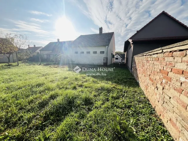 Eladó kereskedelmi és ipari ingatlan Körmend 75 nm