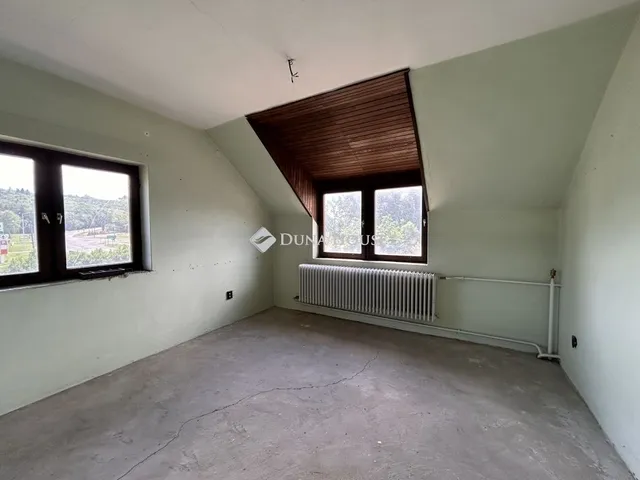 Eladó ház Bak 215 nm