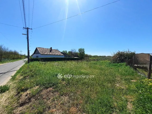 Eladó telek Tápiószőlős 2935 nm