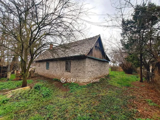 Eladó ház Szolnok 58 nm