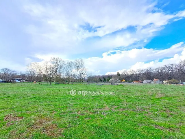 Eladó telek Nagykőrös 1693 nm