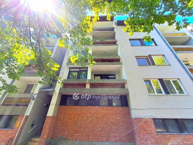 Eladó lakás Kecskemét, Belváros 98 nm