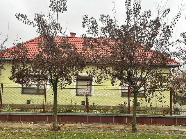 Eladó ház Cserkeszőlő 87 nm