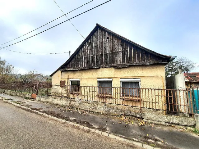 Eladó ház Szolnok, Pletykafalu 67 nm