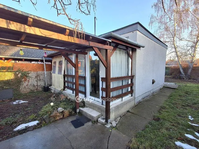 Eladó üdülő és hétvégi ház Szolnok 24 nm