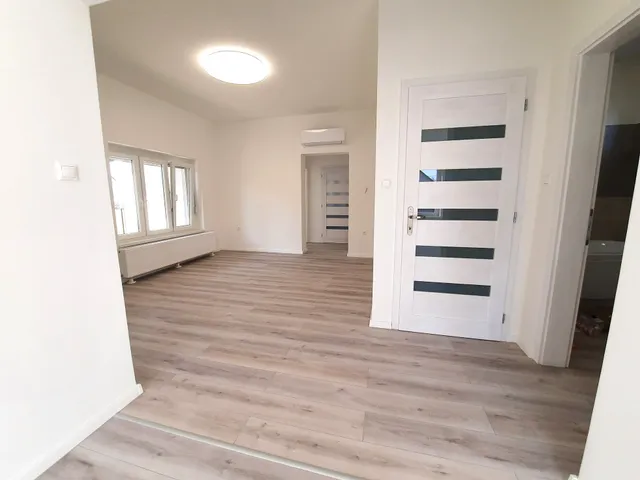 Eladó ház Nagykőrös, Tormás 255 nm