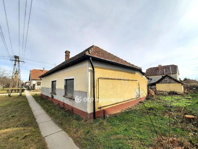 Eladó ház Jászkarajenő 84 nm