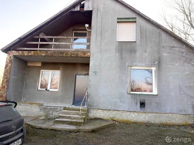 Eladó ház Tiszanána 130 nm