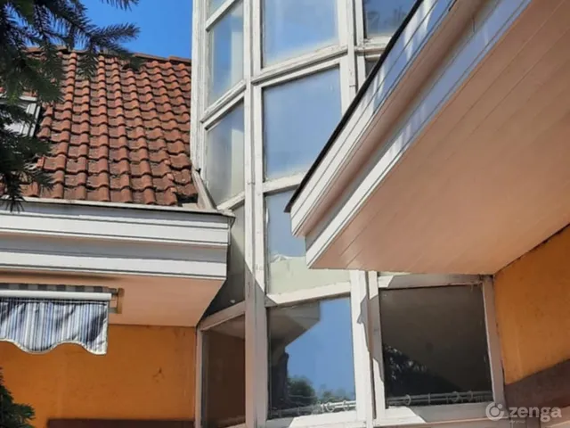 Eladó ház Dunaújváros, Újtelep 180 nm