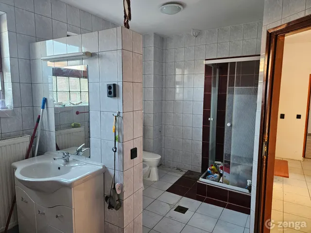 Eladó ház Szeged, Újszeged 400 nm