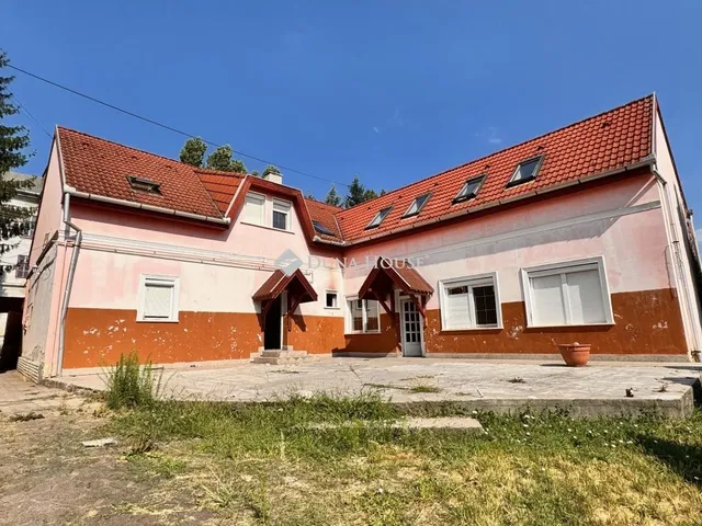 Eladó ház Eger 272 nm