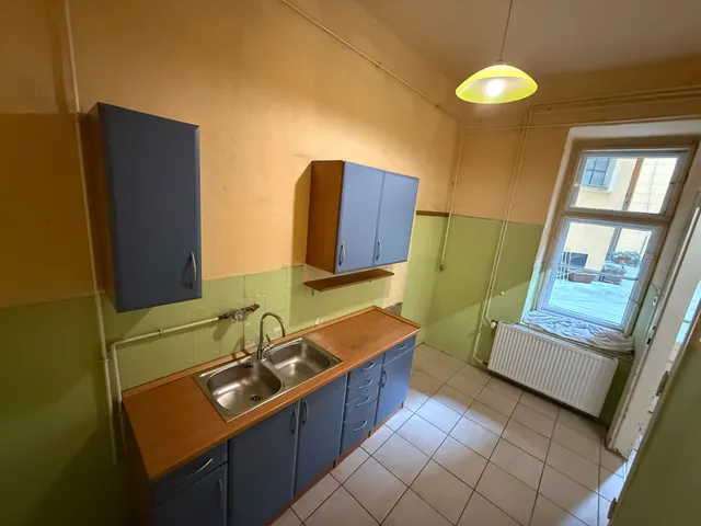 Eladó lakás Budapest VI. kerület 67 nm