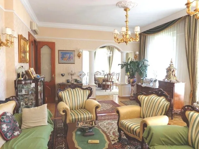 Eladó ház Érd 323 nm