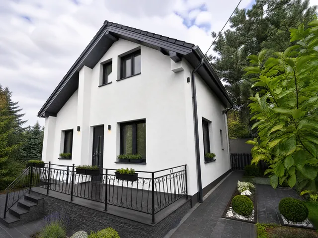 Eladó ház Üröm 138 nm