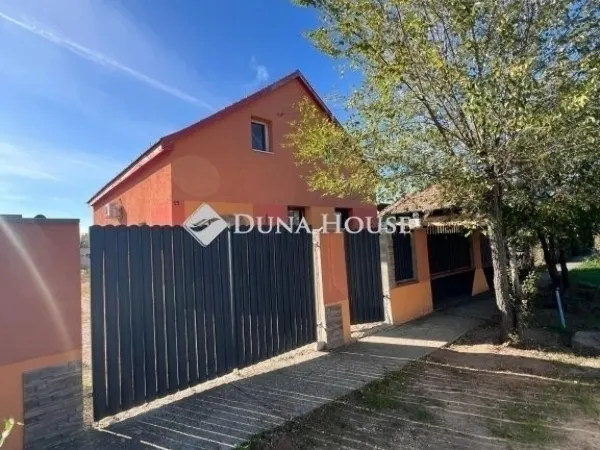Eladó ház Ócsa 100 nm