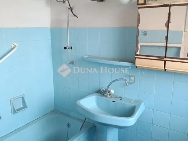 Eladó ház Budapest III. kerület 200 nm