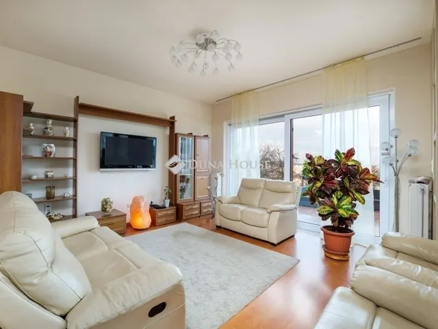 Eladó ház Budapest III. kerület 247 nm