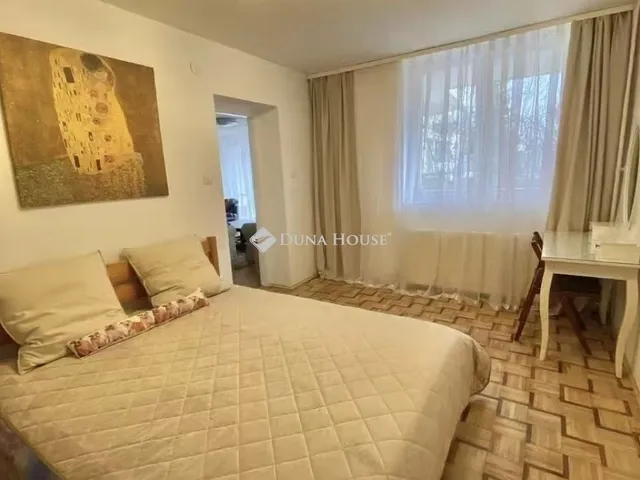 Eladó ház Budapest III. kerület 245 nm