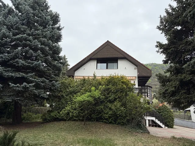 Eladó ház Budapest III. kerület, Testvérhegy 190 nm