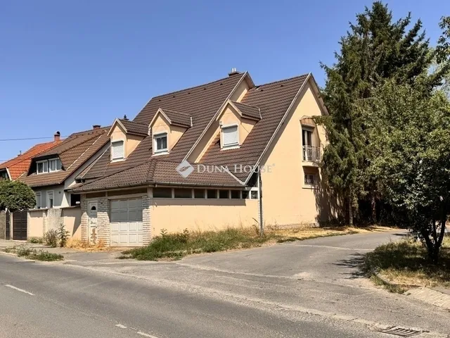 Eladó ház Vác 326 nm