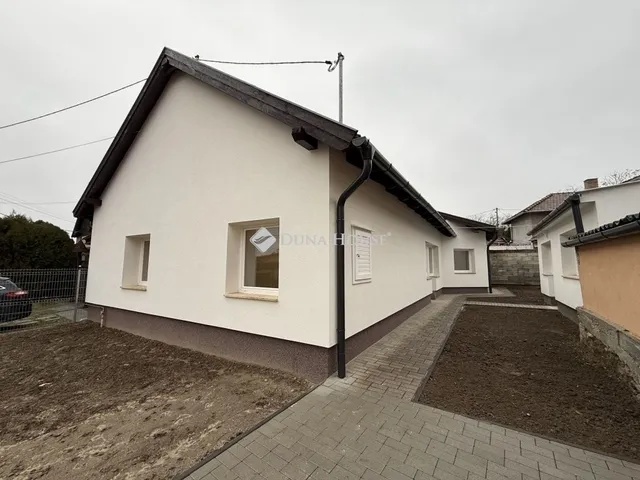 Eladó ház Nyergesújfalu 120 nm