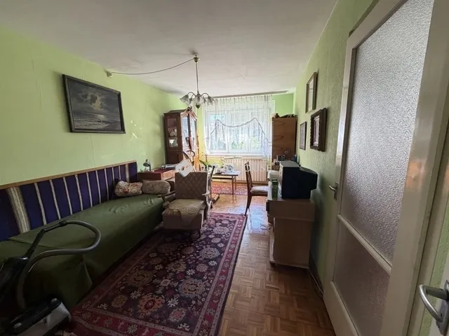 Eladó lakás Budapest III. kerület 65 nm