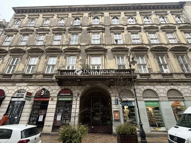 Eladó lakás Budapest VI. kerület 44 nm