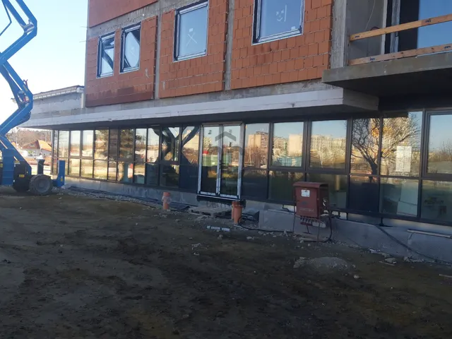 Kiadó kereskedelmi és ipari ingatlan Győr, Adyváros 516 nm