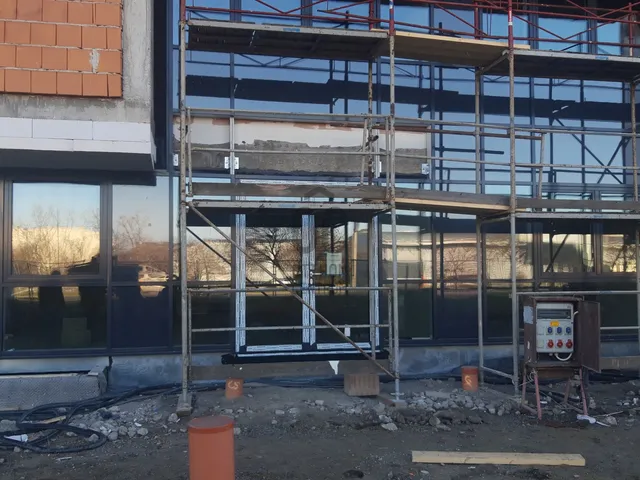 Eladó kereskedelmi és ipari ingatlan Győr, Adyváros 105 nm