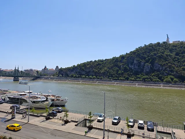 Eladó lakás Budapest V. kerület, Belváros 129 nm