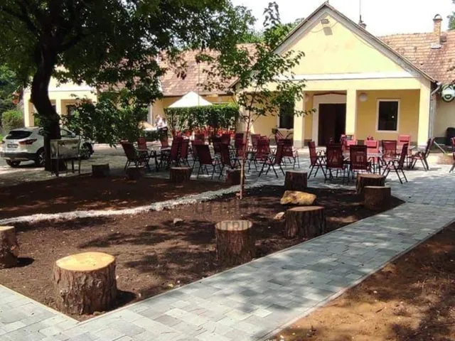 Eladó kereskedelmi és ipari ingatlan Németkér 540 nm