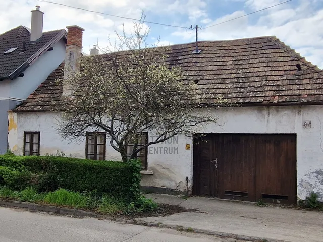 Eladó ház Tata, Bezerédi utca 90 nm