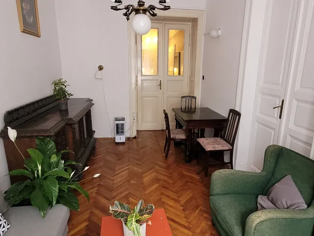 Eladó lakás Budapest VI. kerület, Nagykörúton belüli terület 63 nm