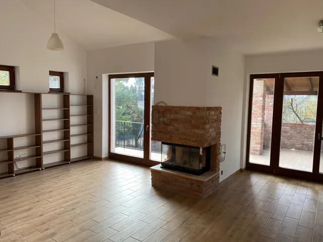 Kiadó ház Nagykovácsi 135 nm