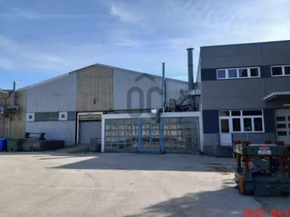 Eladó kereskedelmi és ipari ingatlan Tata 13089 nm