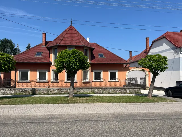 Eladó ház Lövő 231 nm