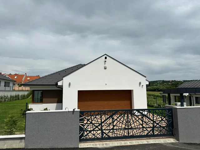 Eladó ház Cserszegtomaj 200 nm