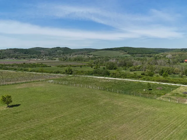 Eladó telek Harka 35748 nm