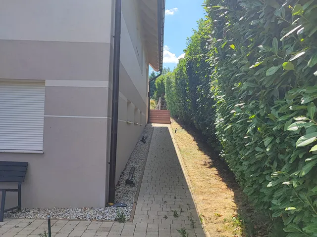 Eladó ház Sopron, Kutyahegy 250 nm