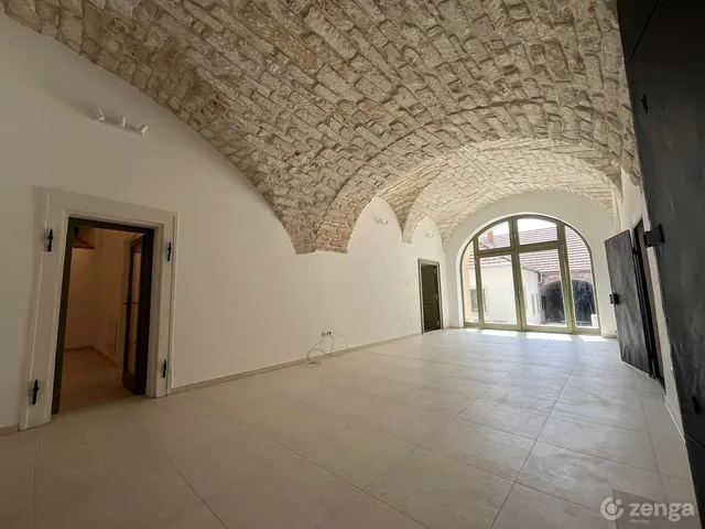 Eladó lakás Sopron, Belváros 69 nm