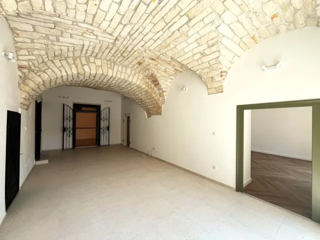 Eladó lakás Sopron, Belváros 100 nm