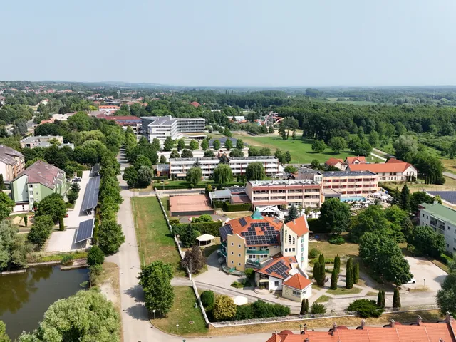 Eladó kereskedelmi és ipari ingatlan Zalakaros, üdülő 1152 nm