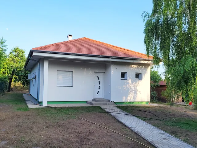 Kiadó ház Siófok, Sóstó 90 nm