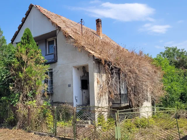 Eladó ház Tab, Tűzoltó 120 nm